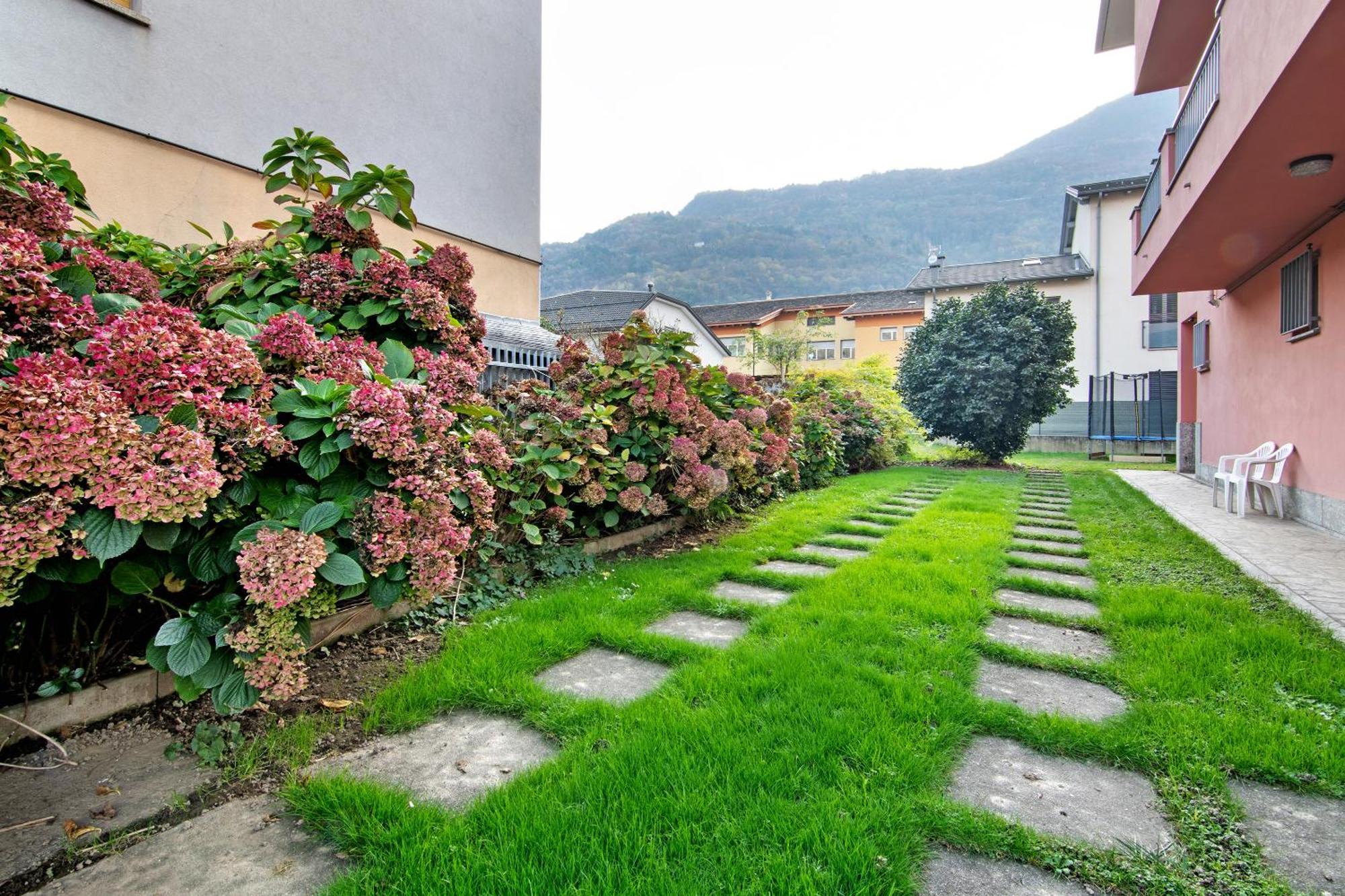 Ferienwohnung Casa Vacanze La Begonia Morbegno Exterior foto